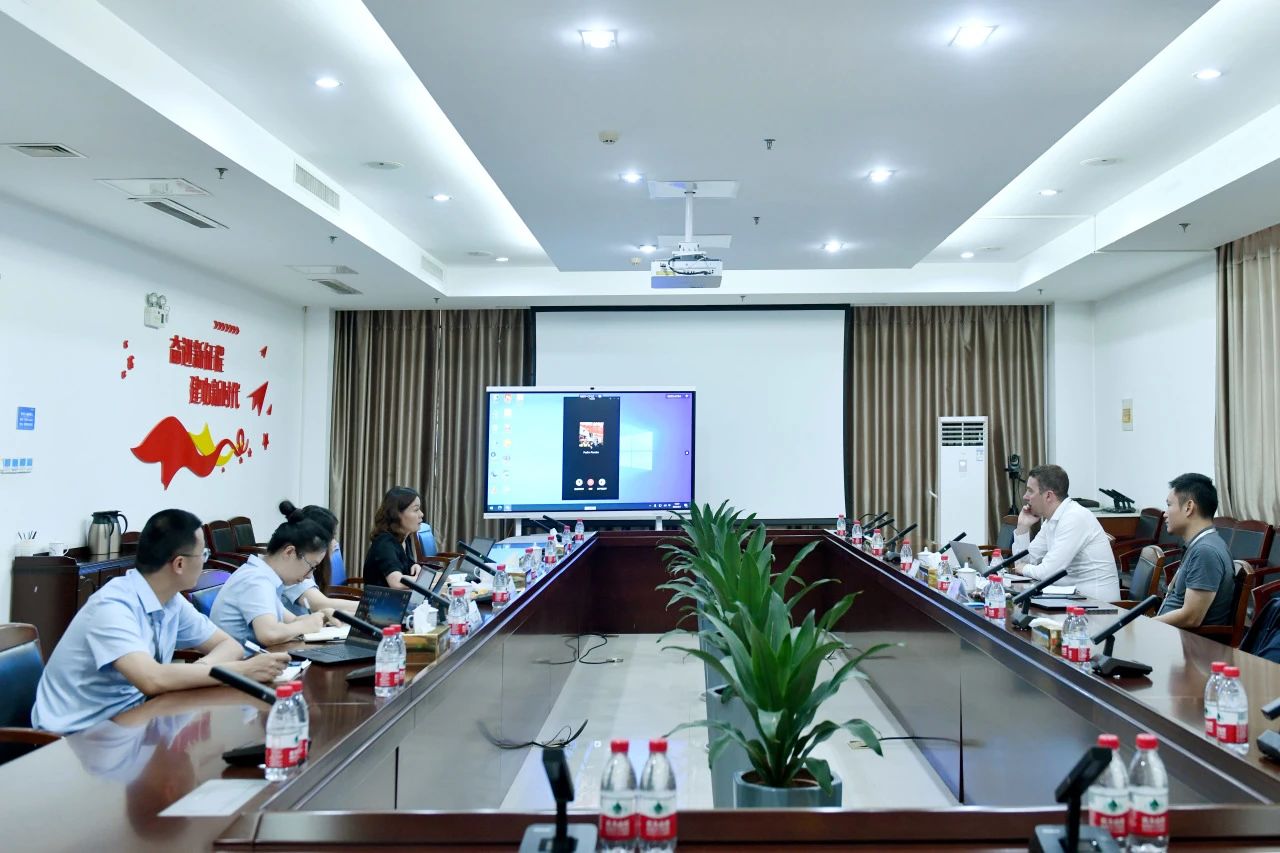葡萄牙RNM集团市场部经理Jose先生率团队一行到访澄星股份